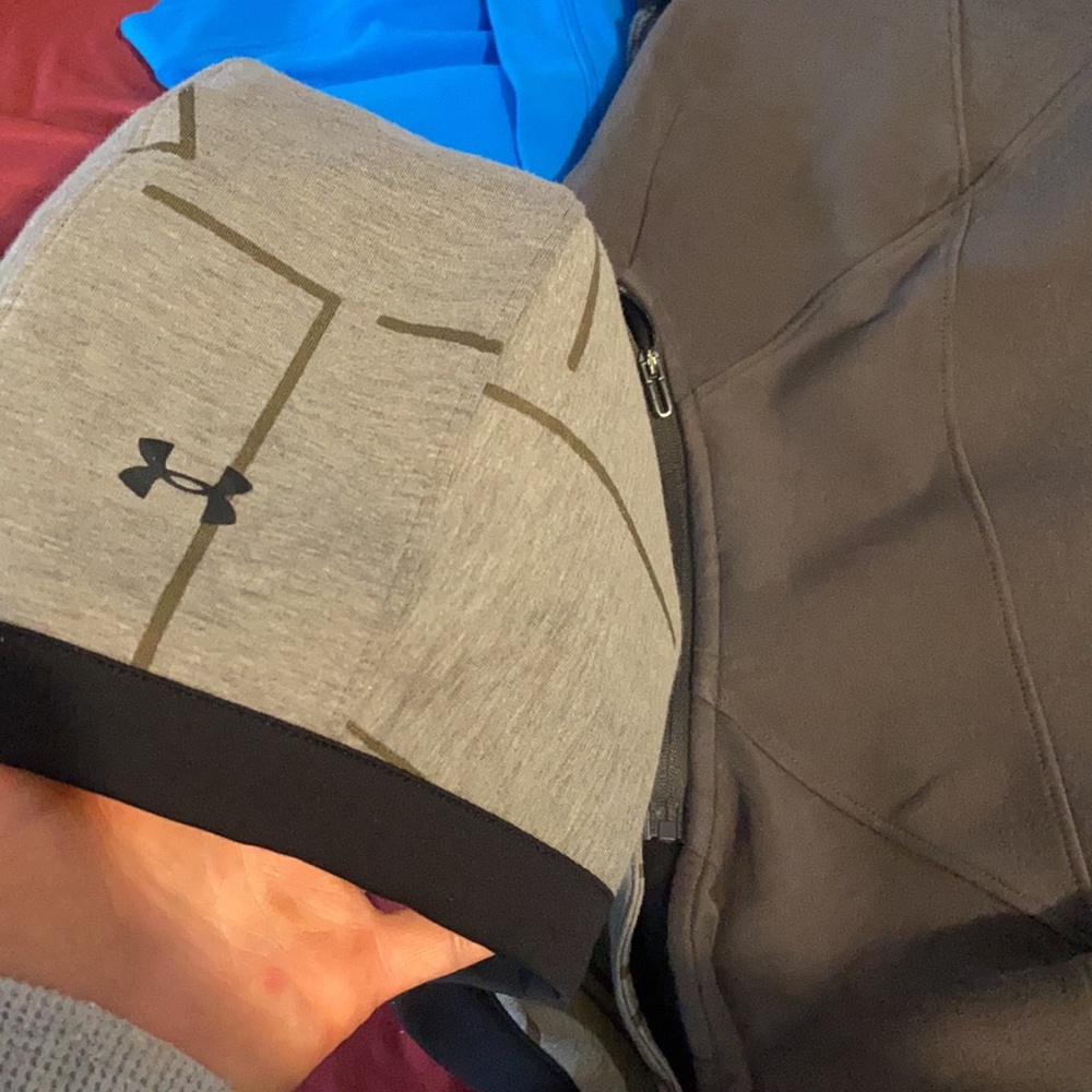 Under armor jacket - Picture 2 of 4